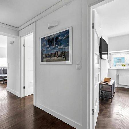 23Rd Floor 3Br Apt With Views Of Warsaw Exterior photo