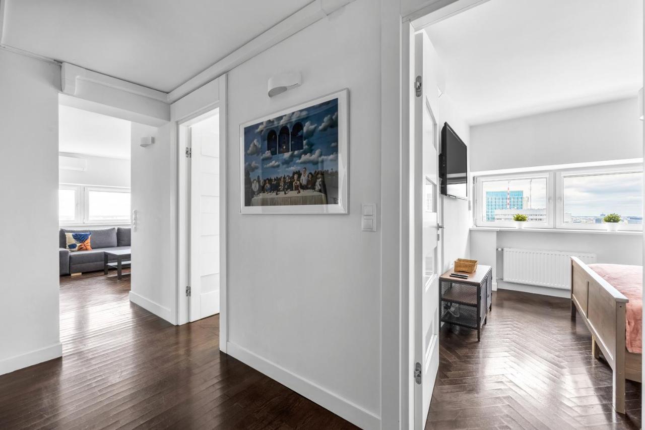 23Rd Floor 3Br Apt With Views Of Warsaw Exterior photo